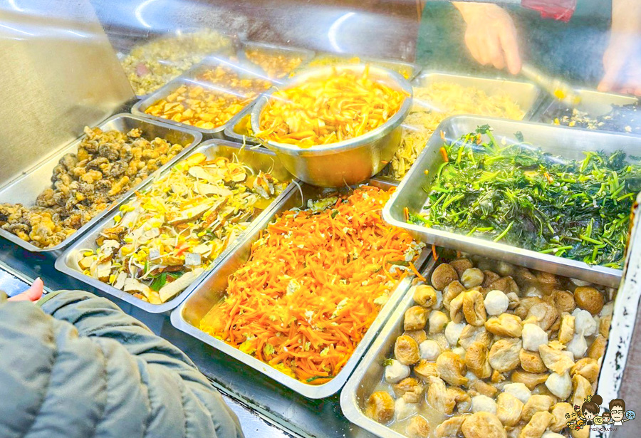 楠梓美食 高雄便當 老字號 自助餐 餐盒 和家小館 必吃 好吃 超值 便宜 排隊 便當 加工區