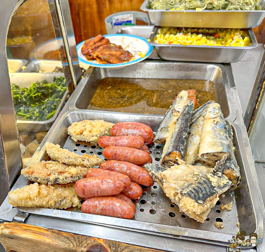 楠梓美食 高雄便當 老字號 自助餐 餐盒 和家小館 必吃 好吃 超值 便宜 排隊 便當 加工區