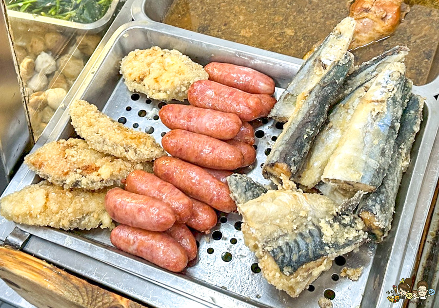 楠梓美食 高雄便當 老字號 自助餐 餐盒 和家小館 必吃 好吃 超值 便宜 排隊 便當 加工區