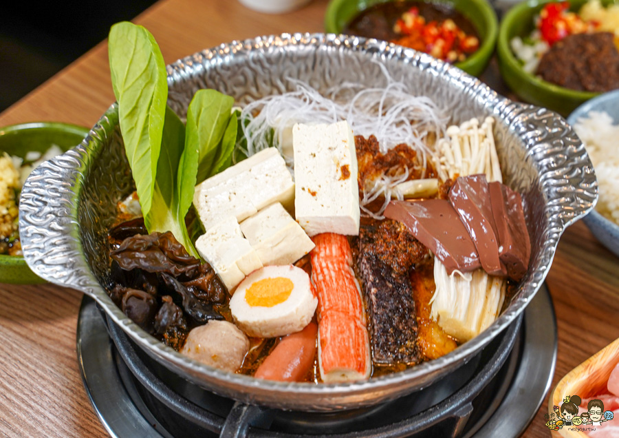 臭小五 臭臭製造所 大寮 臭臭鍋 個人鍋 火鍋 鍋物 必吃 約會 網美鍋物 臭小五臭臭鍋
