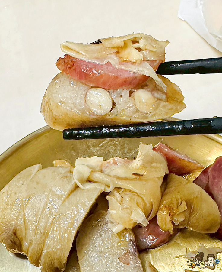 鹽埕美食 大禮街 無名阿婆大腸小腸 香腸 包香腸 下午茶 炭烤 好吃 推薦 老字號