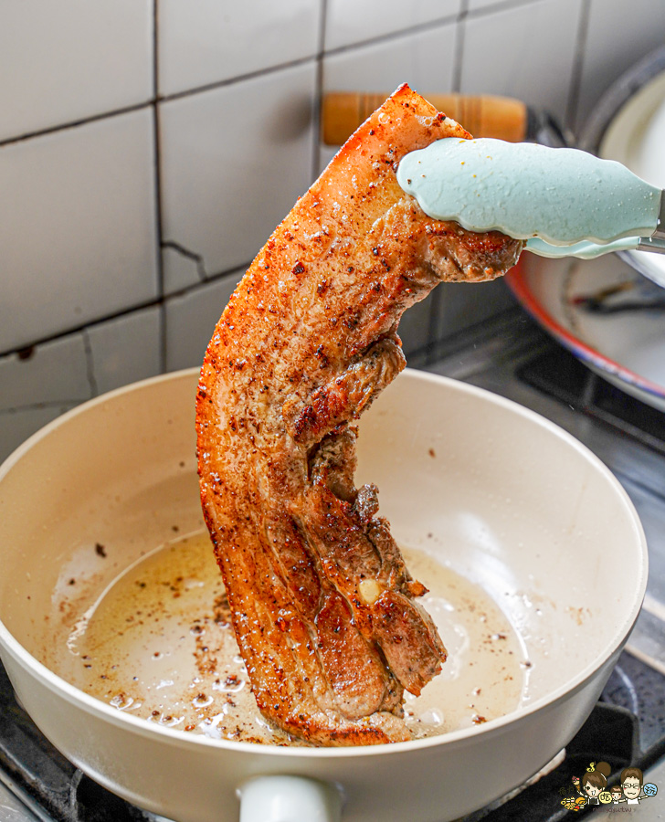 年節 禮盒 臘肉 粉腸 南雄食品 南雄粉腸 里港美食 老字號 香腸 豬肉 肉鬆 肉品 佳餚 必買 回購 團購 線上訂購