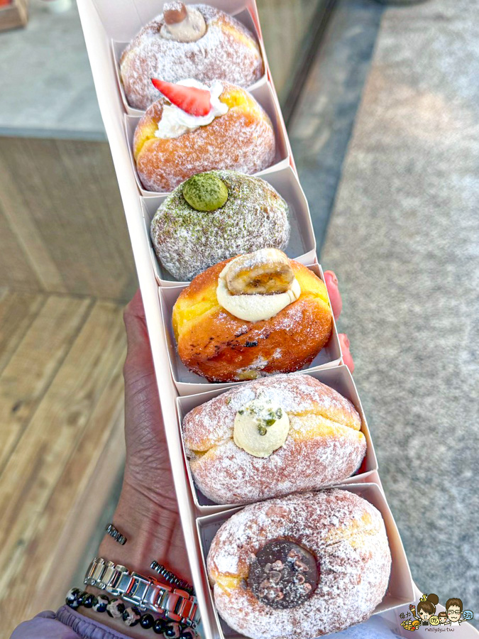 Truffle Donut 高雄 台灣第一間 生乳甜甜圈 日本鳥取 招牌松露原味