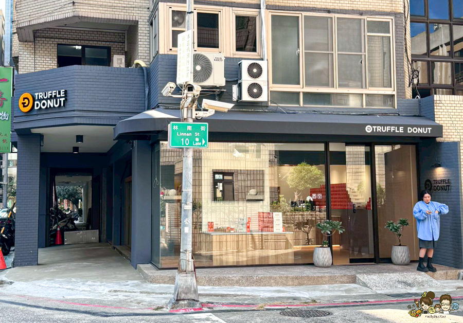 Truffle Donut 高雄 台灣第一間 生乳甜甜圈 日本鳥取 招牌松露原味