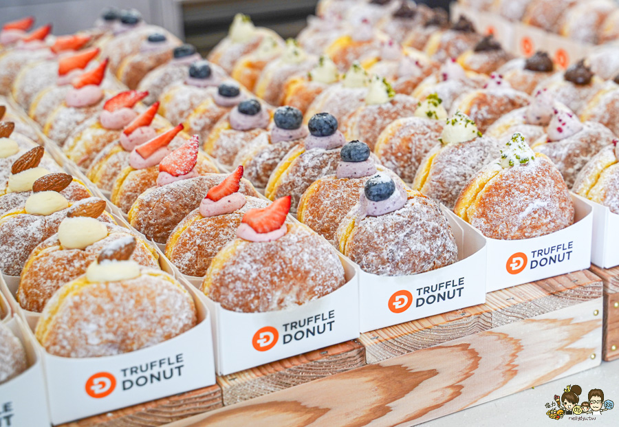 Truffle Donut 高雄 台灣第一間 生乳甜甜圈 日本鳥取 招牌松露原味