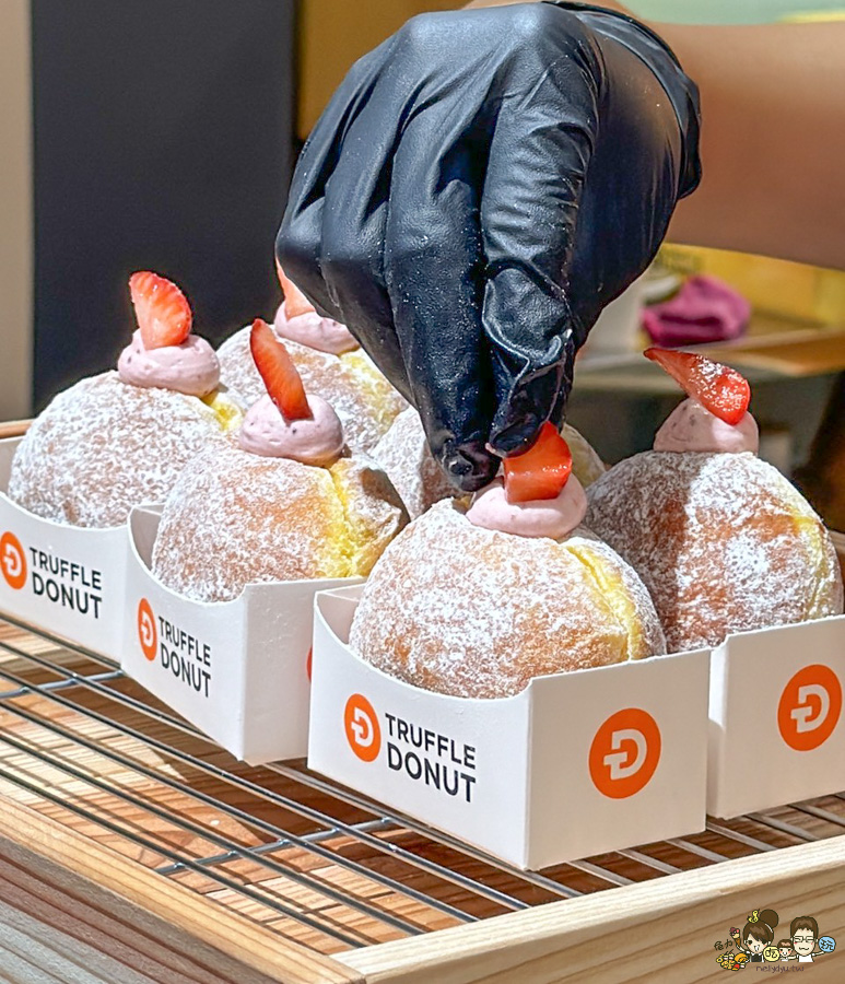 Truffle Donut 高雄 台灣第一間 生乳甜甜圈 日本鳥取 招牌松露原味