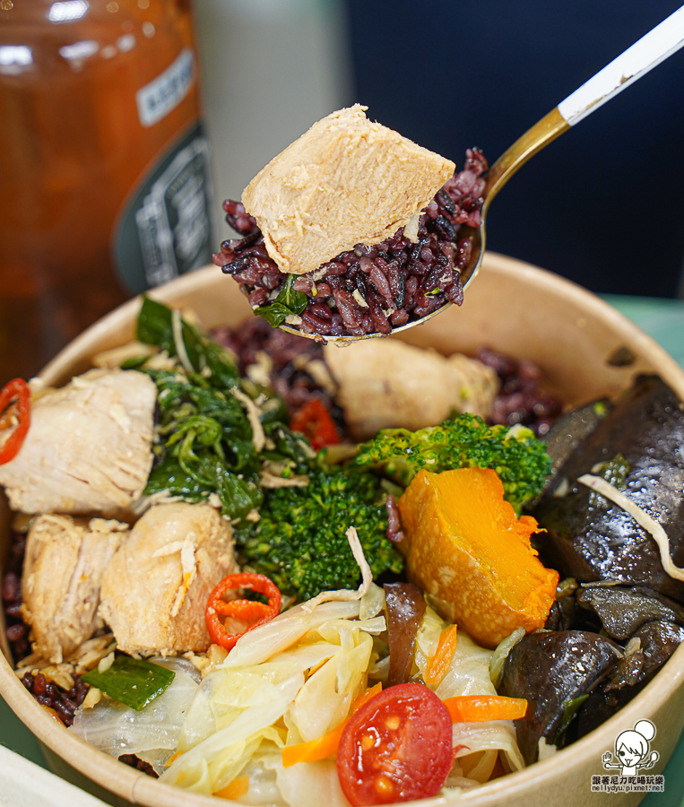 全國金獎首度插旗高雄 一月初特色盒餐 高雄 便當 餐盒 健康餐盒 好吃餐盒 便當 少油少鹽 健康 新竹 熱賣 