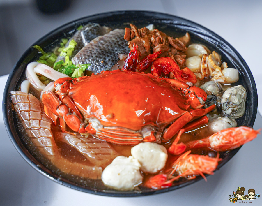 彭家飯湯 古早味飯湯 海鮮飯湯 紅蟳 川燙 新鮮 海鮮 生魚片 雲林美食 必吃 純樸