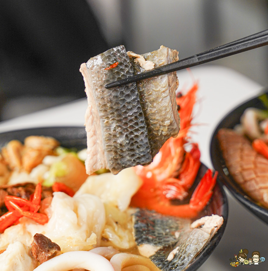 彭家飯湯 古早味飯湯 海鮮飯湯 紅蟳 川燙 新鮮 海鮮 生魚片 雲林美食 必吃 純樸