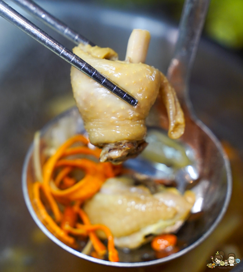 土雞下山 TAIMU 首創 鍋物 吃到飽 自助吧 土雞 高雄 全台第一間 土雞鍋物吃到飽