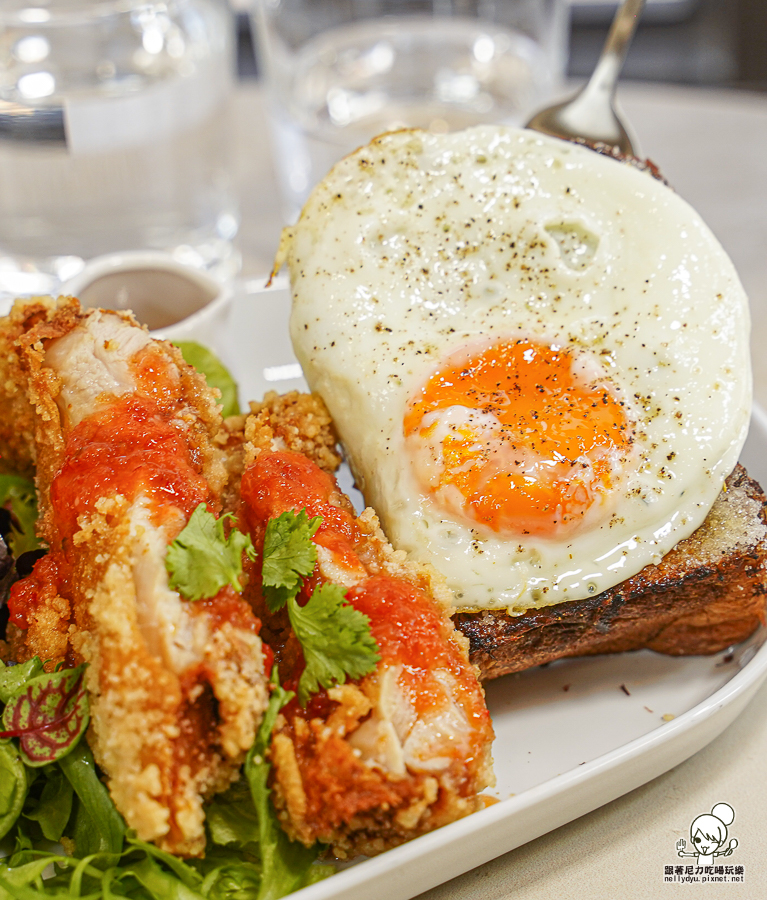 典咖啡 網美咖啡 仁武咖啡 仁武早午餐 高雄咖啡廳 典·咖啡—仁武店 約會 Grace Café