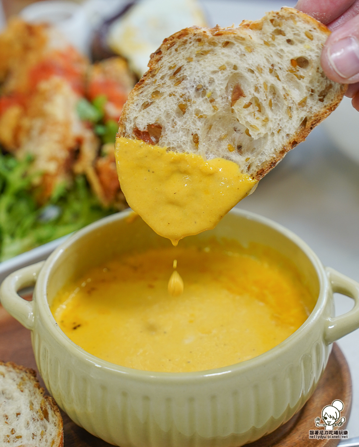 典咖啡 網美咖啡 仁武咖啡 仁武早午餐 高雄咖啡廳 典·咖啡—仁武店 約會 Grace Café