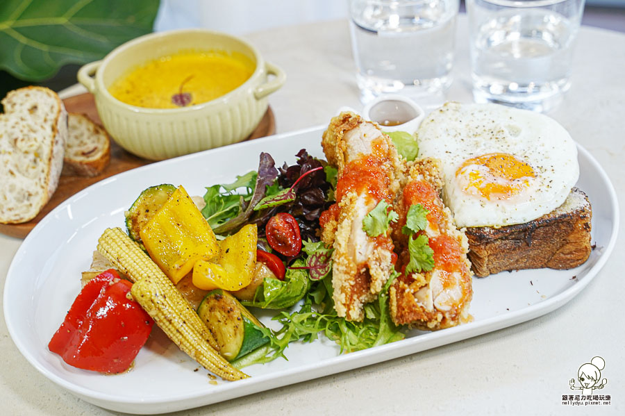 典咖啡 網美咖啡 仁武咖啡 仁武早午餐 高雄咖啡廳 典·咖啡—仁武店 約會 Grace Café