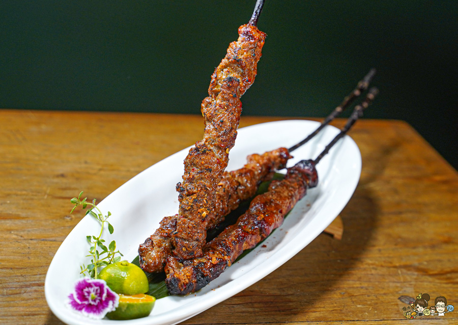 冒煙的喬 餐酒館 美術館 凹子底 聚餐 牛小排 煙燻 美墨 包廂 小酌 紅酒 葡萄酒 高雄餐酒館 