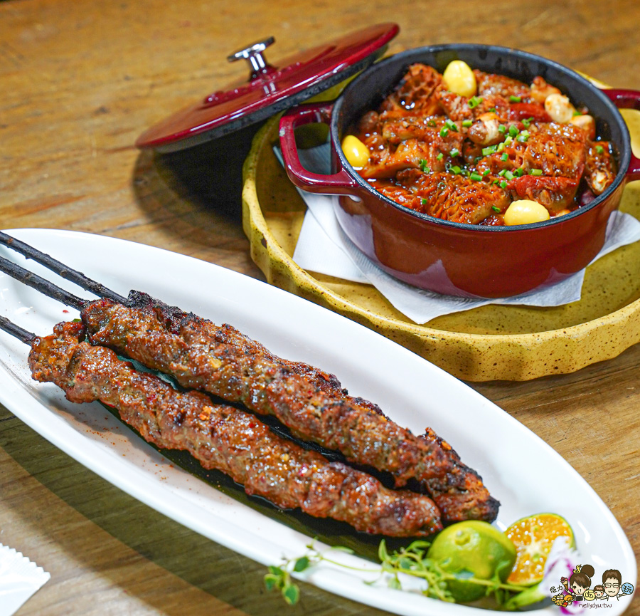 冒煙的喬 餐酒館 美術館 凹子底 聚餐 牛小排 煙燻 美墨 包廂 小酌 紅酒 葡萄酒 高雄餐酒館 