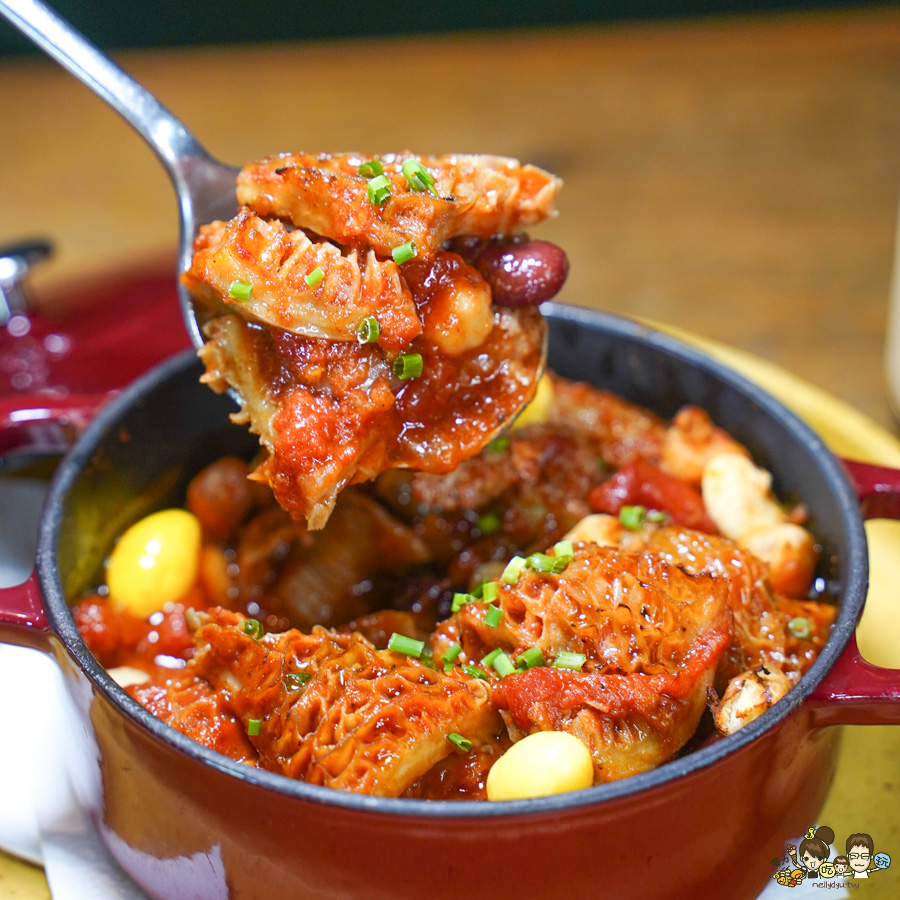 冒煙的喬 餐酒館 美術館 凹子底 聚餐 牛小排 煙燻 美墨 包廂 小酌 紅酒 葡萄酒 高雄餐酒館 