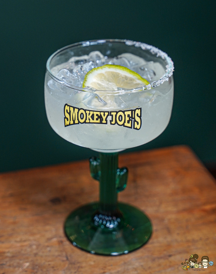 冒煙的喬 餐酒館 美術館 凹子底 聚餐 牛小排 煙燻 美墨 包廂 小酌 紅酒 葡萄酒 高雄餐酒館 