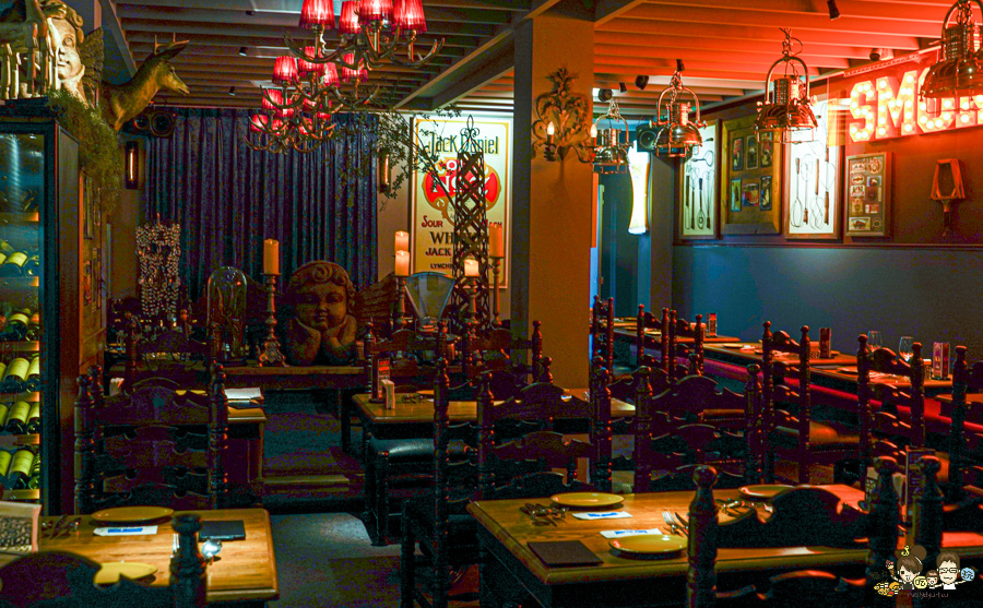 冒煙的喬 餐酒館 美術館 凹子底 聚餐 牛小排 煙燻 美墨 包廂 小酌 紅酒 葡萄酒 高雄餐酒館 