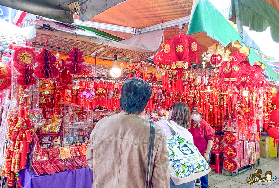 2026三鳳中街年貨大街 採買年貨 高雄年貨 乾貨 年貨 年味 燈飾 裝置