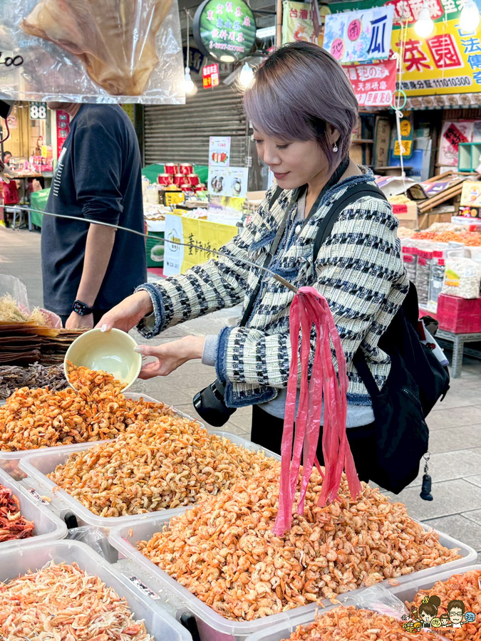 2026三鳳中街年貨大街 採買年貨 高雄年貨 乾貨 年貨 年味 燈飾 裝置
