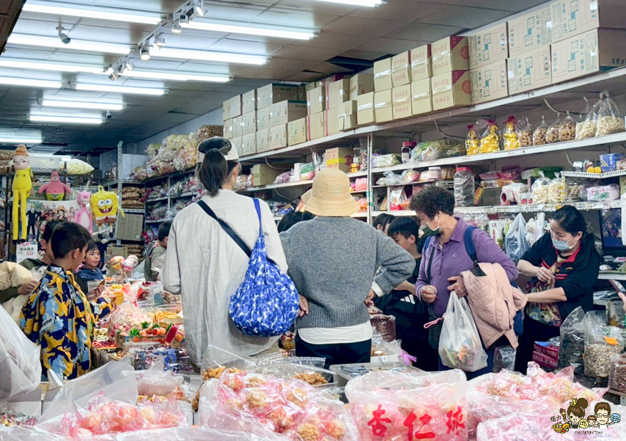 2026三鳳中街年貨大街 採買年貨 高雄年貨 乾貨 年貨 年味 燈飾 裝置