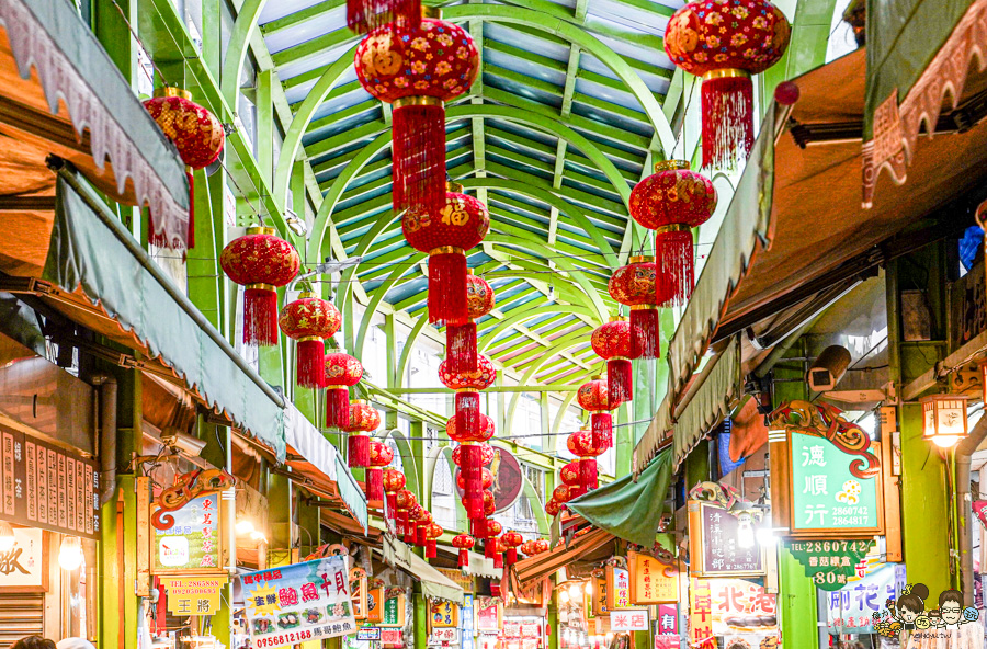 2026三鳳中街年貨大街 採買年貨 高雄年貨 乾貨 年貨 年味 燈飾 裝置