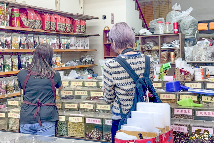 2026三鳳中街年貨大街 採買年貨 高雄年貨 乾貨 年貨 年味 燈飾 裝置