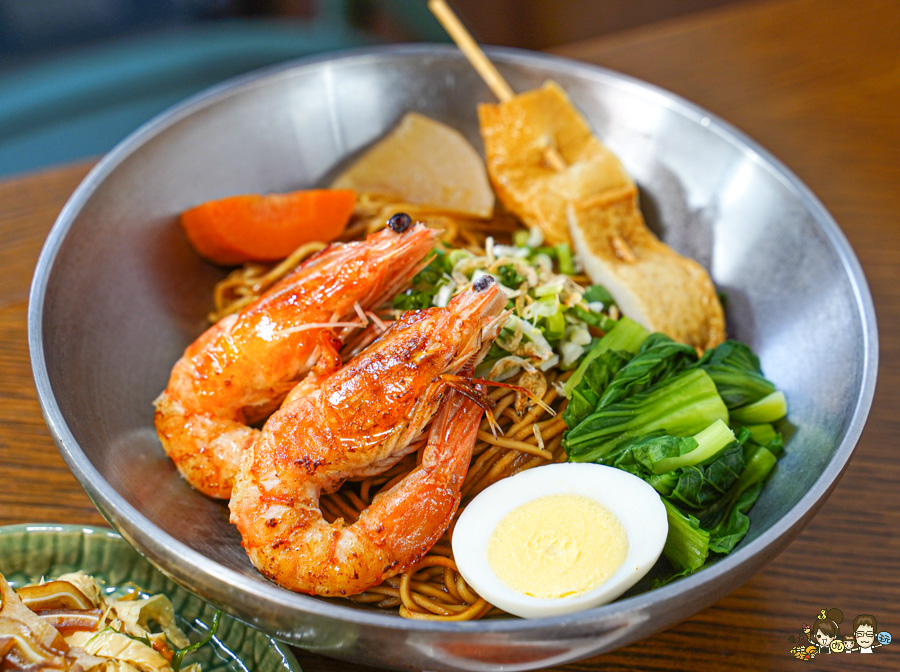 冒煙的喬 林厝麵舖 苓雅美食 工業風 用餐 中式 西式 特製 特色 獨家風味 藍帶主廚