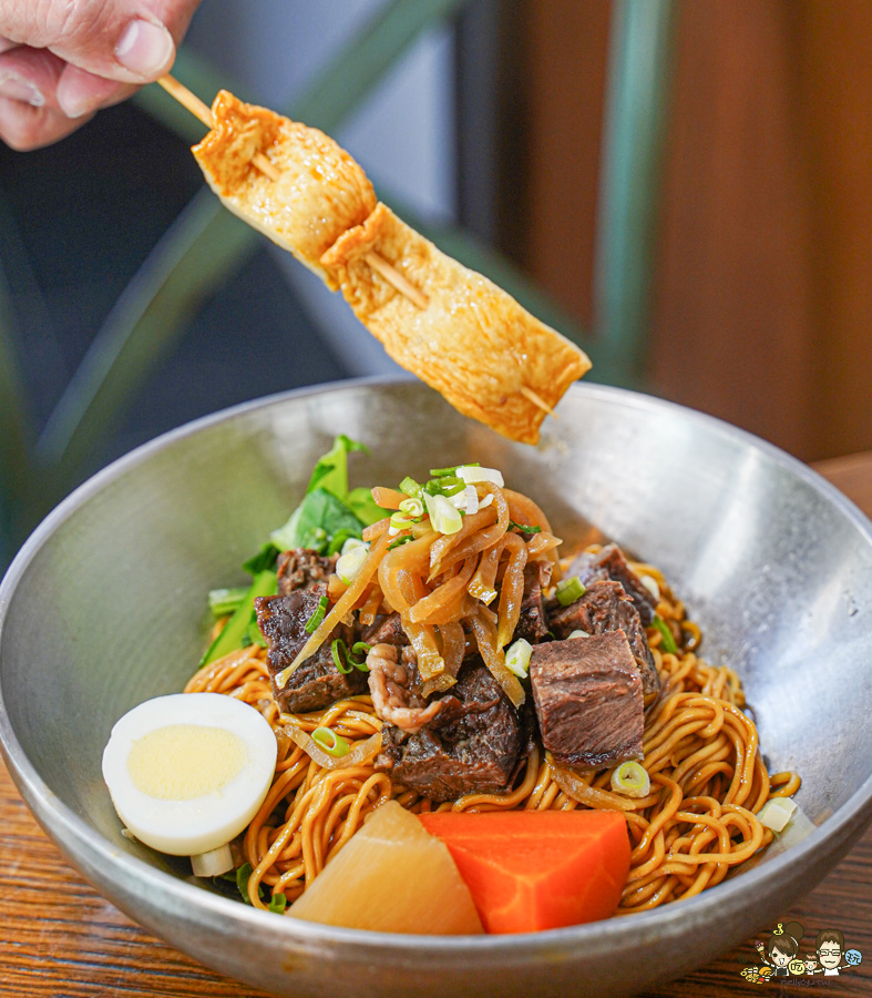 冒煙的喬 林厝麵舖 苓雅美食 工業風 用餐 中式 西式 特製 特色 獨家風味 藍帶主廚