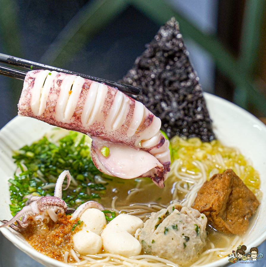 冒煙的喬 林厝麵舖 苓雅美食 工業風 用餐 中式 西式 特製 特色 獨家風味 藍帶主廚