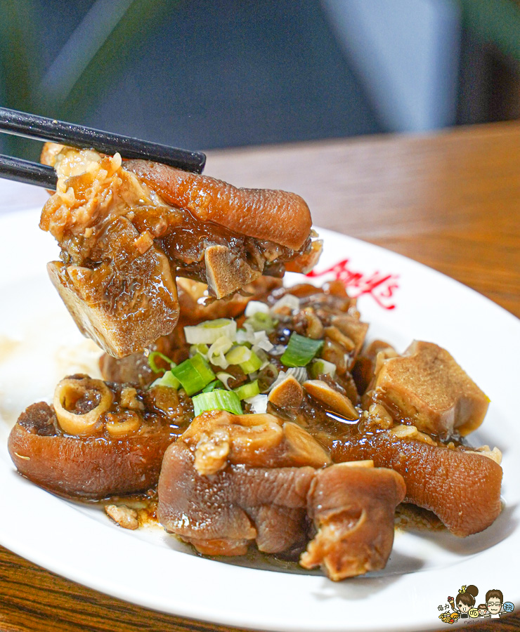 冒煙的喬 林厝麵舖 苓雅美食 工業風 用餐 中式 西式 特製 特色 獨家風味 藍帶主廚