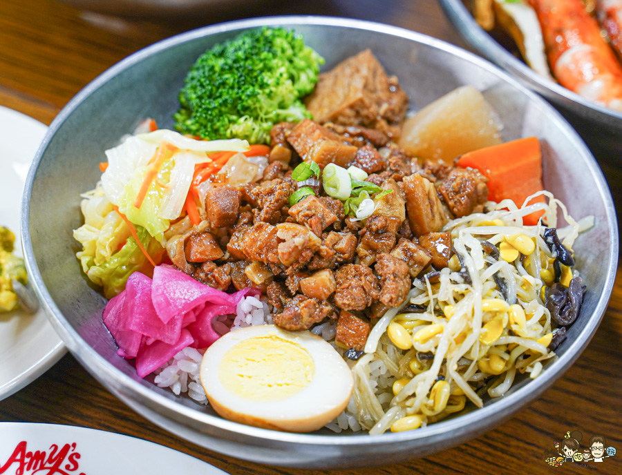 冒煙的喬 林厝麵舖 苓雅美食 工業風 用餐 中式 西式 特製 特色 獨家風味 藍帶主廚