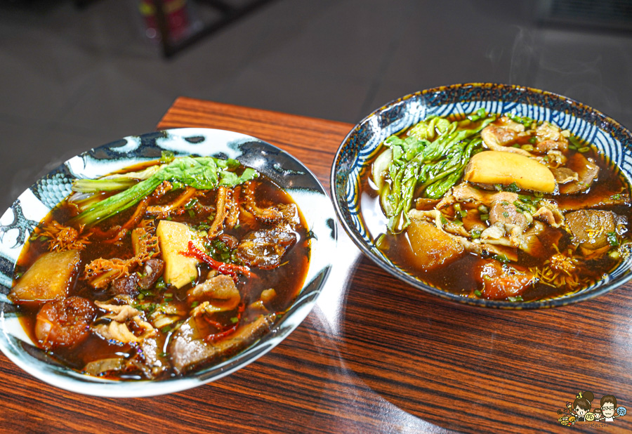 熊好呷牛肉麵 楠梓 牛肉麵 麵 聚餐 好吃 必吃 牛肉 魯味 獨家 獨門 紅燒 好停車