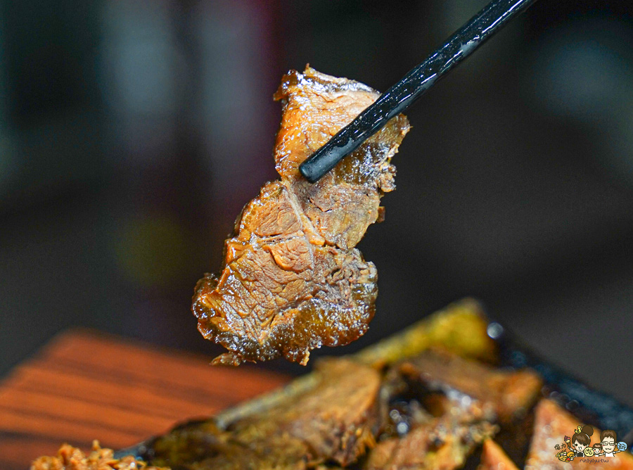 熊好呷牛肉麵 楠梓 牛肉麵 麵 聚餐 好吃 必吃 牛肉 魯味 獨家 獨門 紅燒 好停車