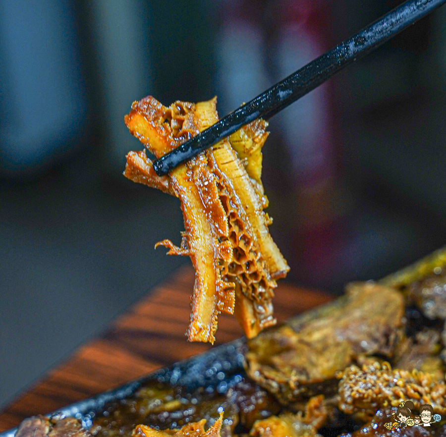 熊好呷牛肉麵 楠梓 牛肉麵 麵 聚餐 好吃 必吃 牛肉 魯味 獨家 獨門 紅燒 好停車