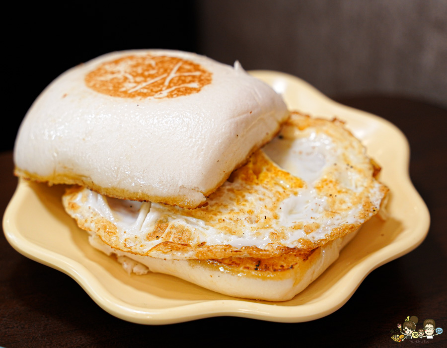 早頓加蛋 蛋餅 黃金蛋餅 粉漿蛋餅 麵糊蛋餅 脆皮蛋餅 包子饅頭 鍋燒意麵 鐵板麵 好吃 平價早餐 