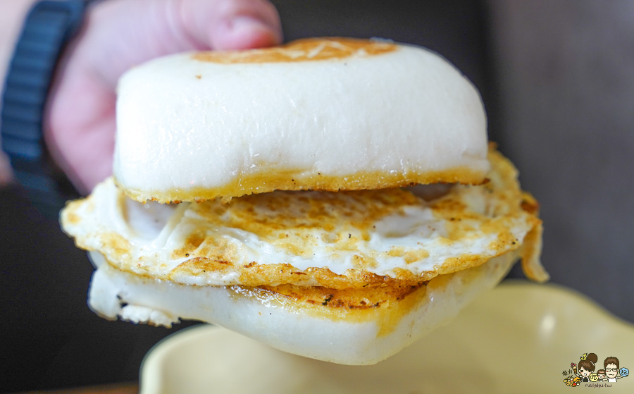 早頓加蛋 蛋餅 黃金蛋餅 粉漿蛋餅 麵糊蛋餅 脆皮蛋餅 包子饅頭 鍋燒意麵 鐵板麵 好吃 平價早餐 