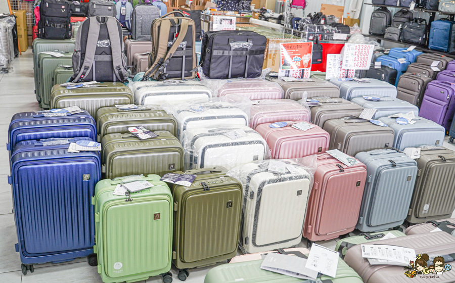 台南行李箱 安南 必買 好逛好買好便宜 休閒 旅遊 行李箱 禾雅 萬國