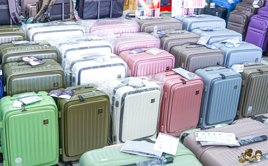 台南行李箱 安南 必買 好逛好買好便宜 休閒 旅遊 行李箱 禾雅 萬國