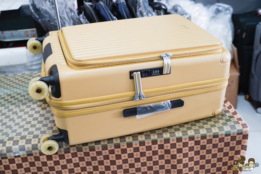 台南行李箱 安南 必買 好逛好買好便宜 休閒 旅遊 行李箱 禾雅 萬國