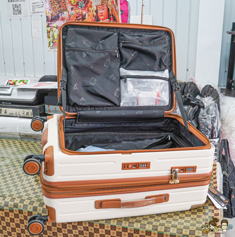 台南行李箱 安南 必買 好逛好買好便宜 休閒 旅遊 行李箱 禾雅 萬國