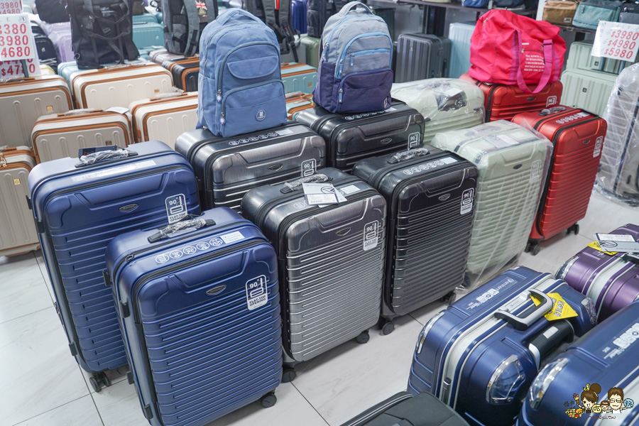 台南行李箱 安南 必買 好逛好買好便宜 休閒 旅遊 行李箱 禾雅 萬國