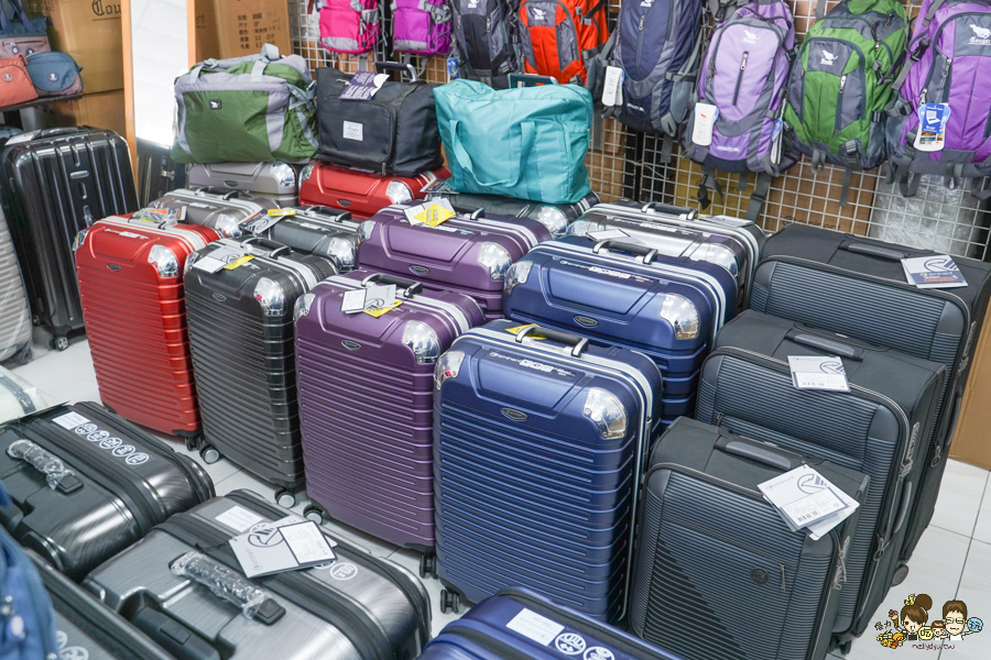 台南行李箱 安南 必買 好逛好買好便宜 休閒 旅遊 行李箱 禾雅 萬國
