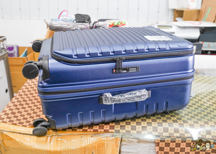台南行李箱 安南 必買 好逛好買好便宜 休閒 旅遊 行李箱 禾雅 萬國