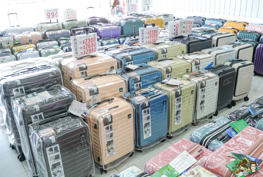 台南行李箱 安南 必買 好逛好買好便宜 休閒 旅遊 行李箱 禾雅 萬國