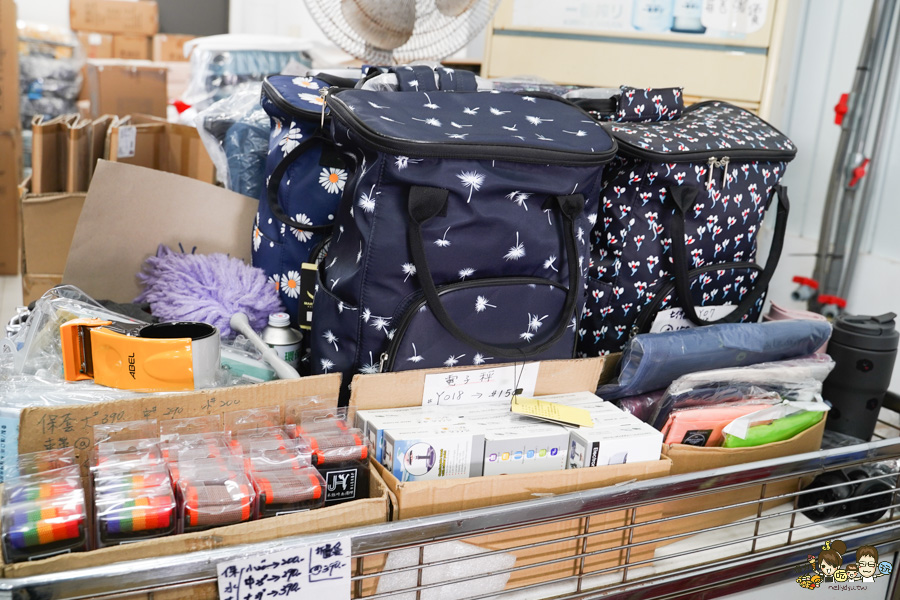 台南行李箱 安南 必買 好逛好買好便宜 休閒 旅遊 行李箱 禾雅 萬國