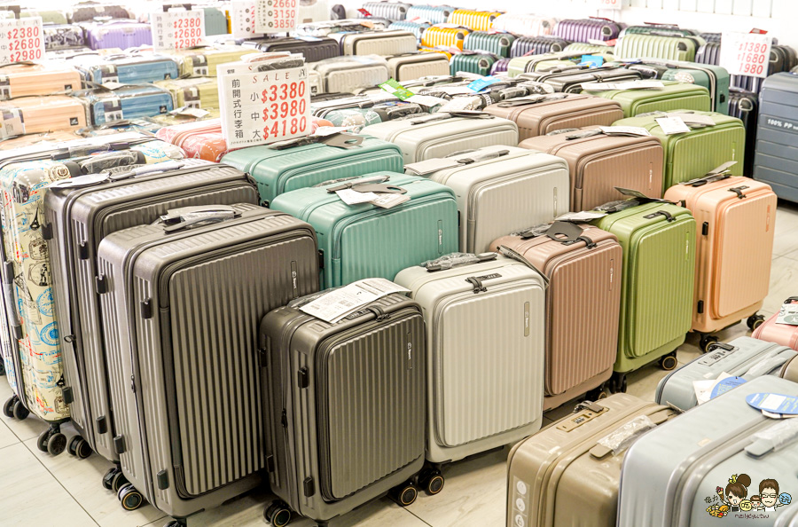 台南行李箱 安南 必買 好逛好買好便宜 休閒 旅遊 行李箱 禾雅 萬國