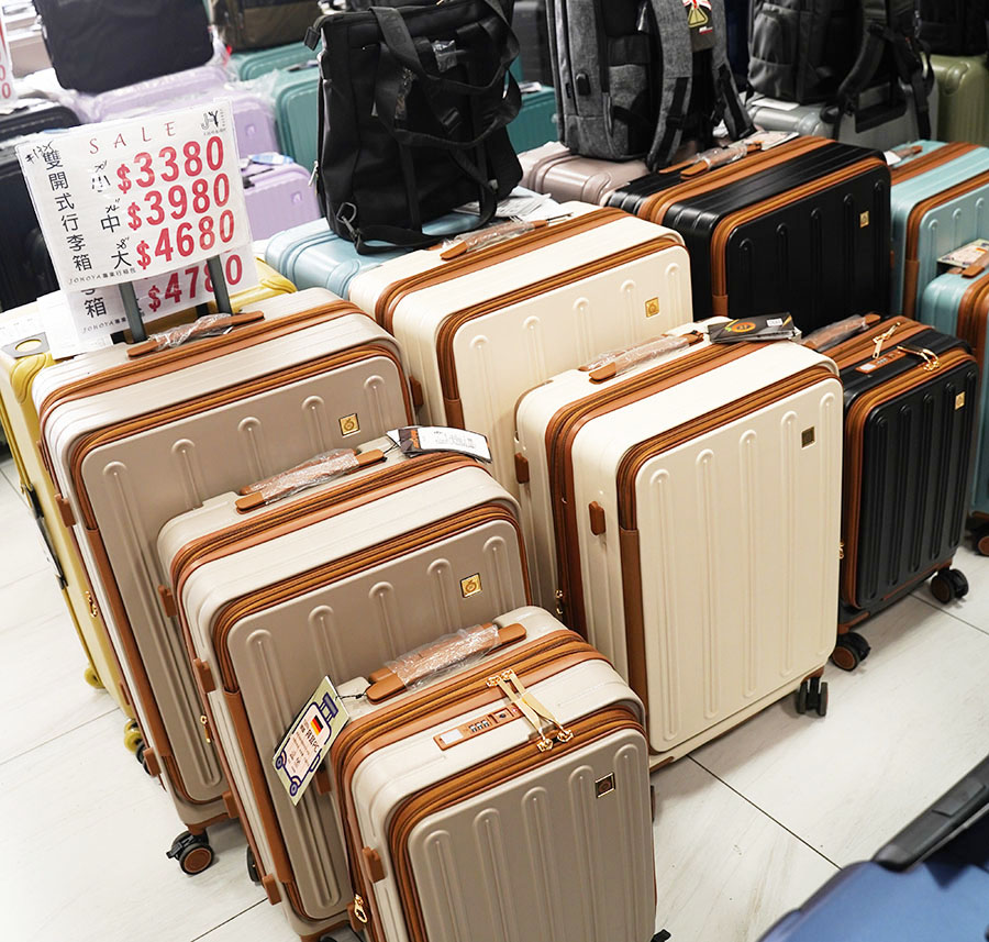 台南行李箱 安南 必買 好逛好買好便宜 休閒 旅遊 行李箱 禾雅 萬國