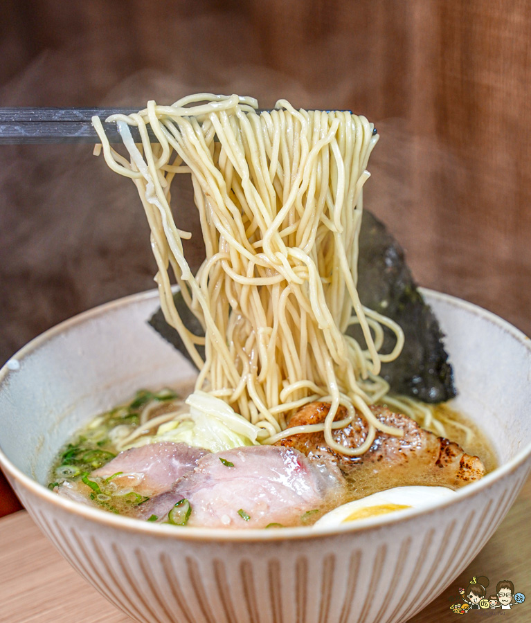  ラーメン麵柒八 鳳山拉麵 高雄拉麵 日式拉麵 必吃 排隊 好吃 最強 宵夜 鳳山夜市
