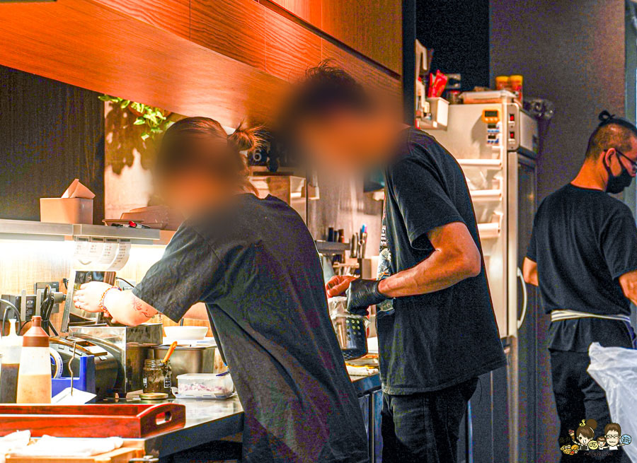  ラーメン麵柒八 鳳山拉麵 高雄拉麵 日式拉麵 必吃 排隊 好吃 最強 宵夜 鳳山夜市